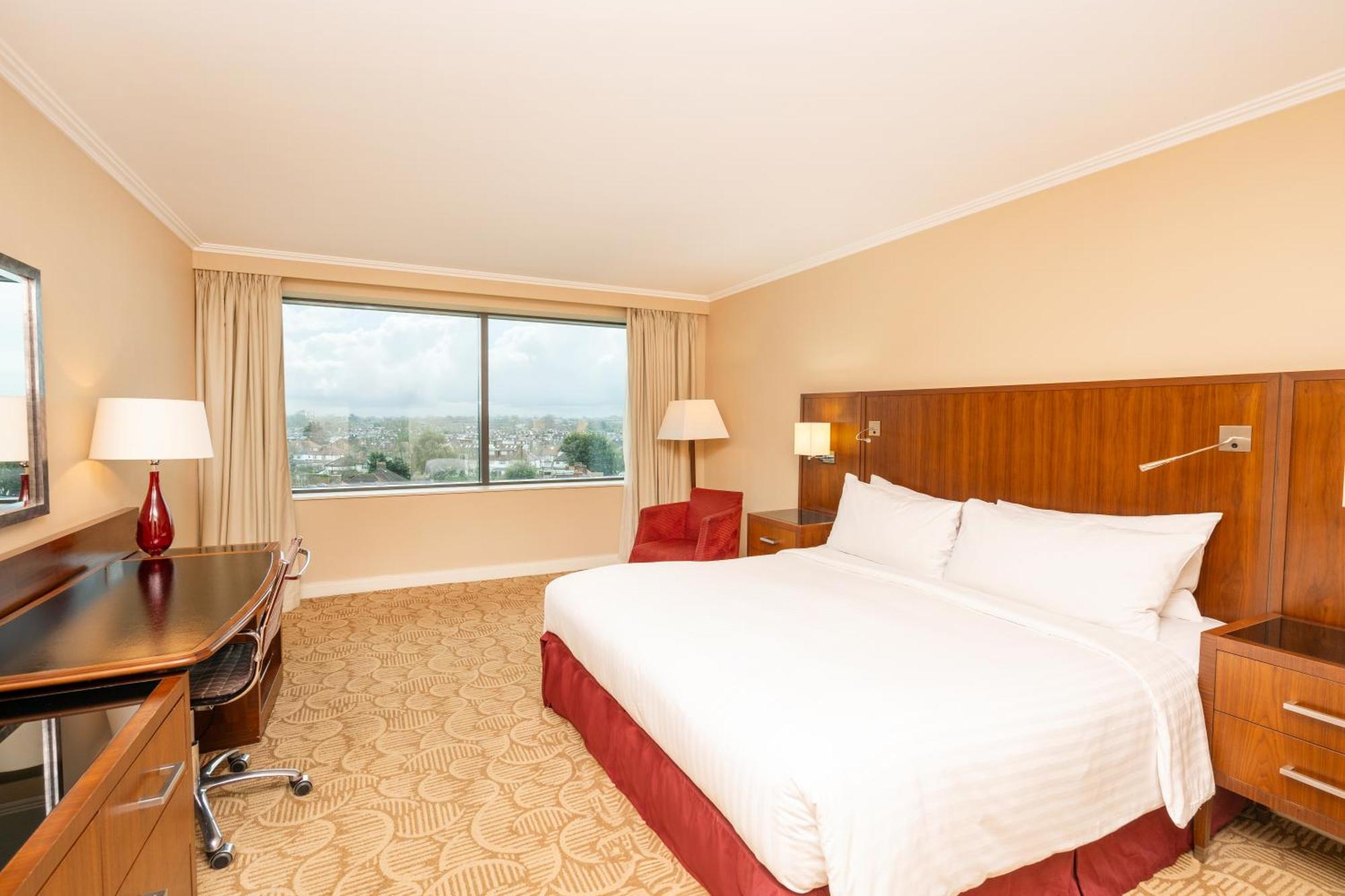 London Marriott Hotel Twickenham Exterior foto