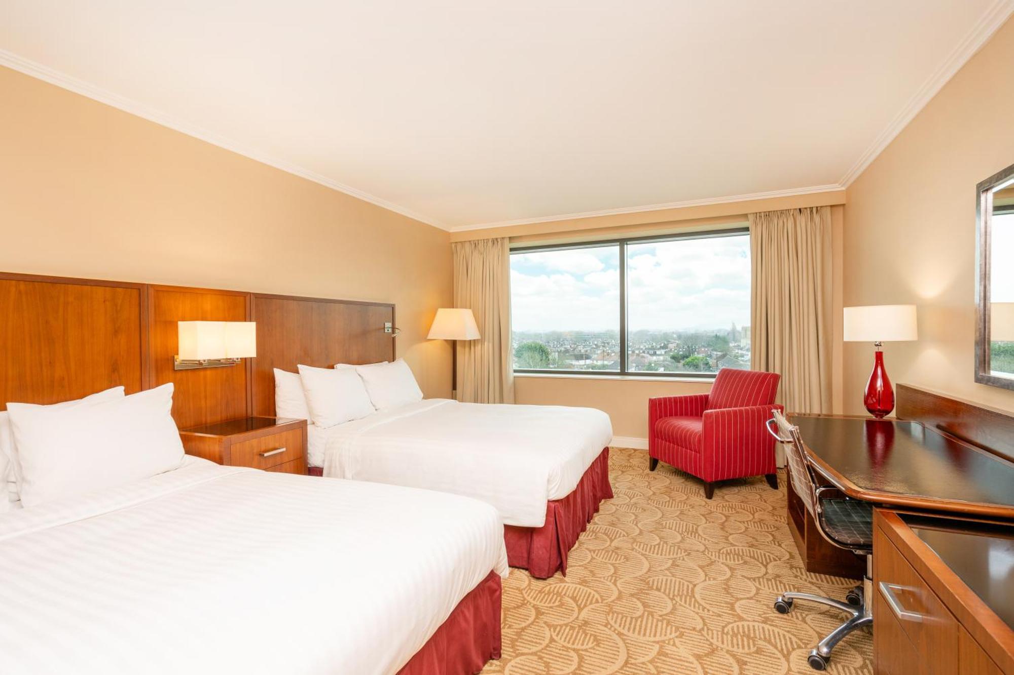 London Marriott Hotel Twickenham Exterior foto