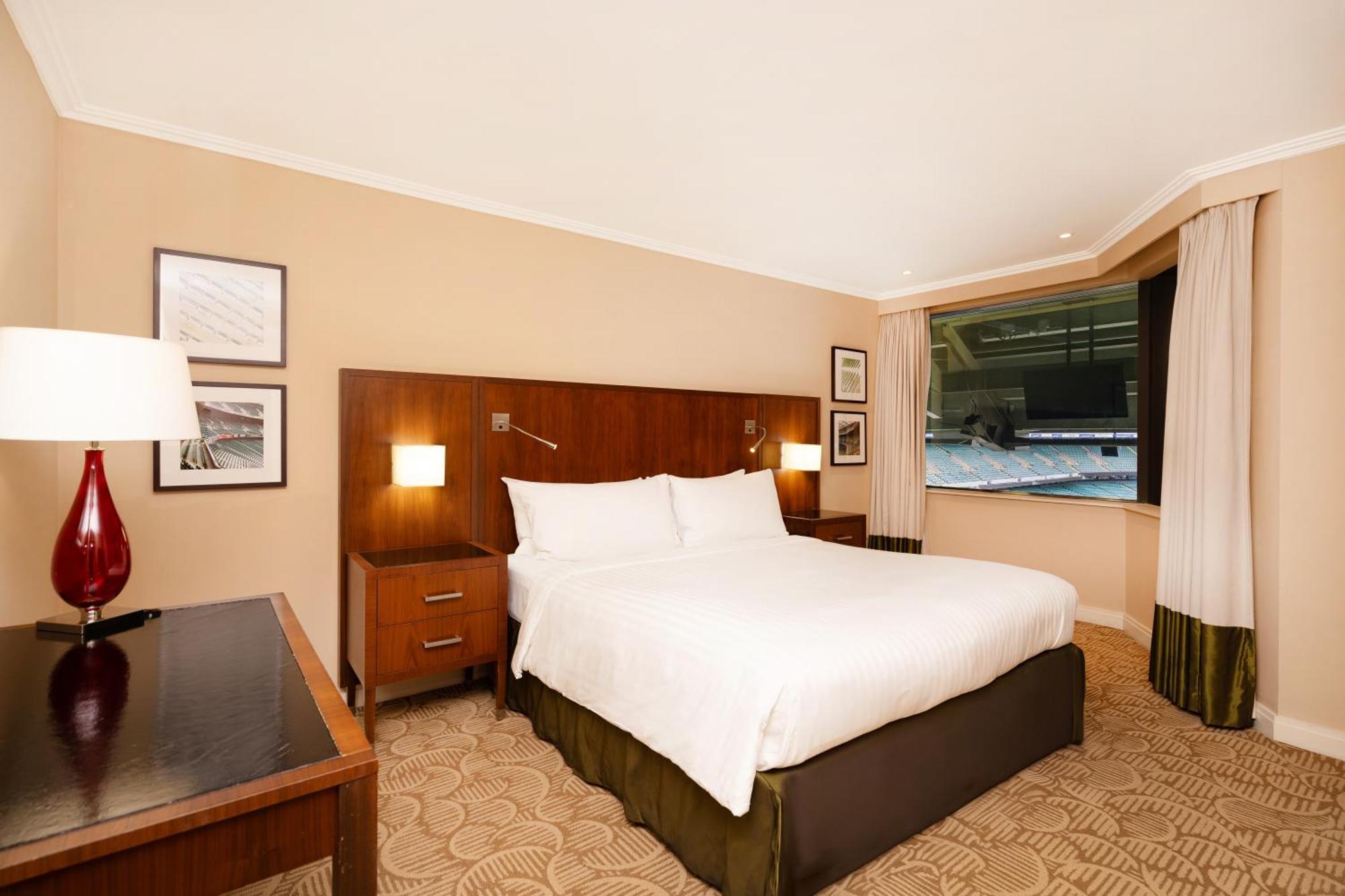 London Marriott Hotel Twickenham Exterior foto
