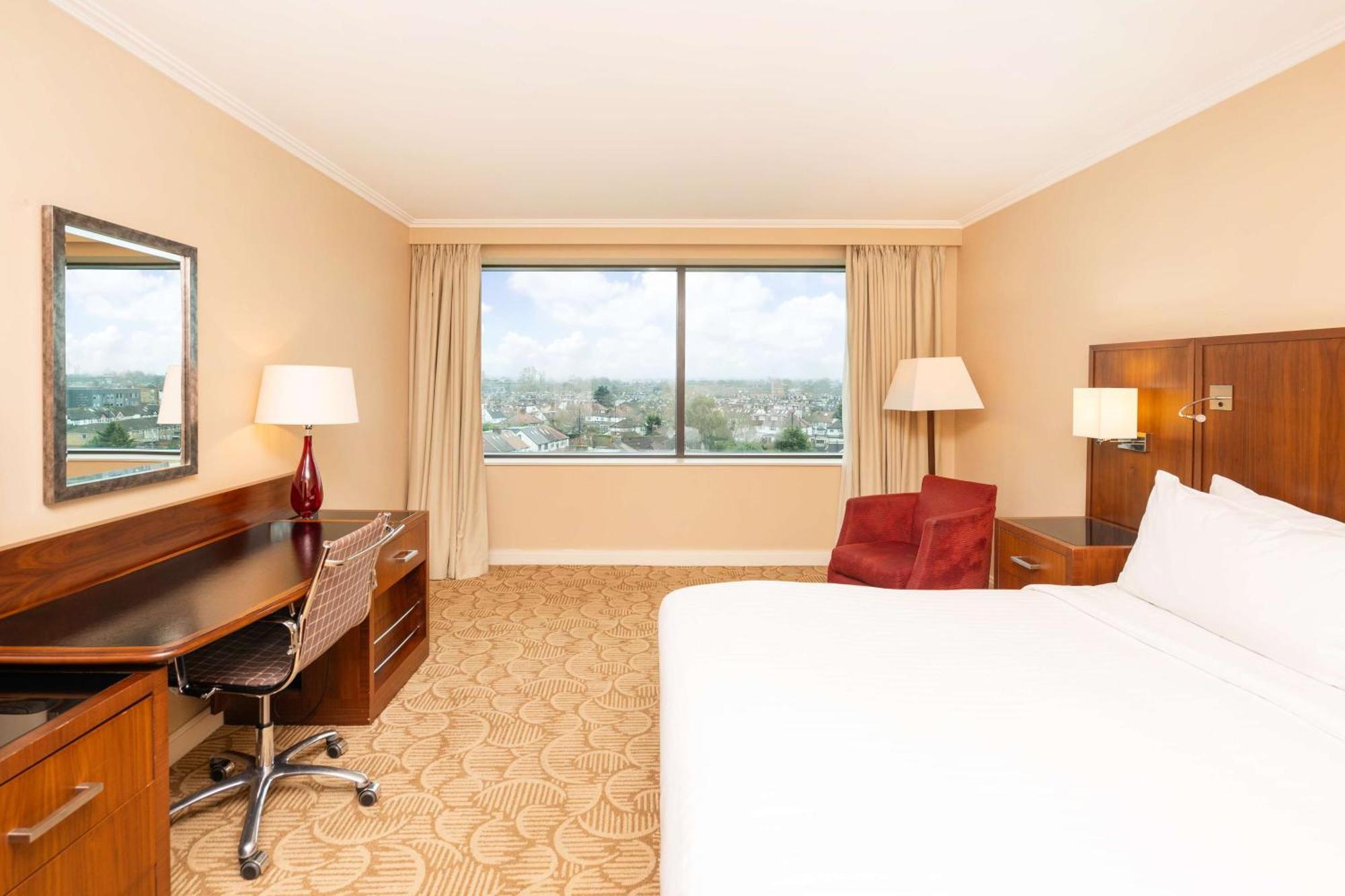 London Marriott Hotel Twickenham Exterior foto