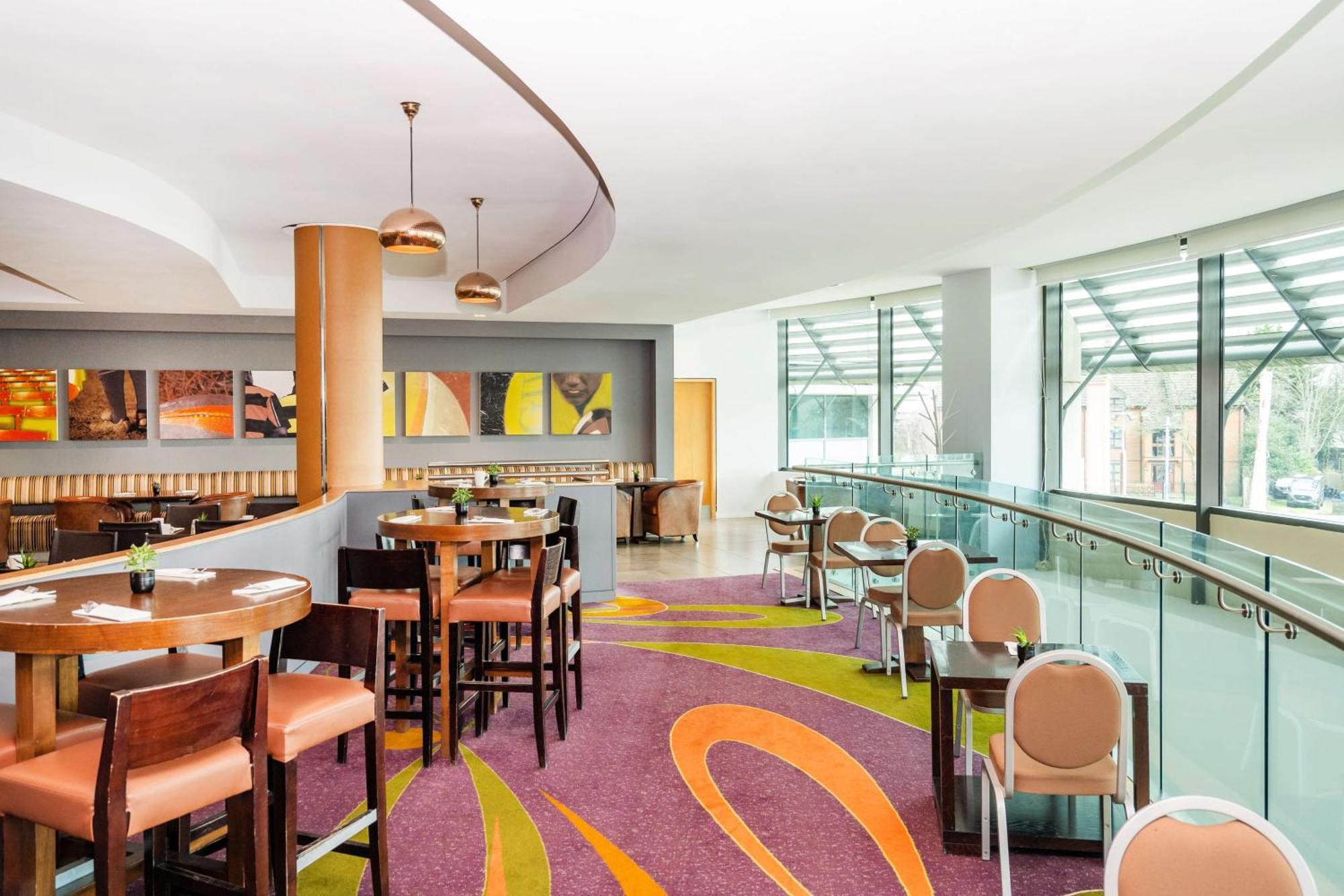 London Marriott Hotel Twickenham Exterior foto