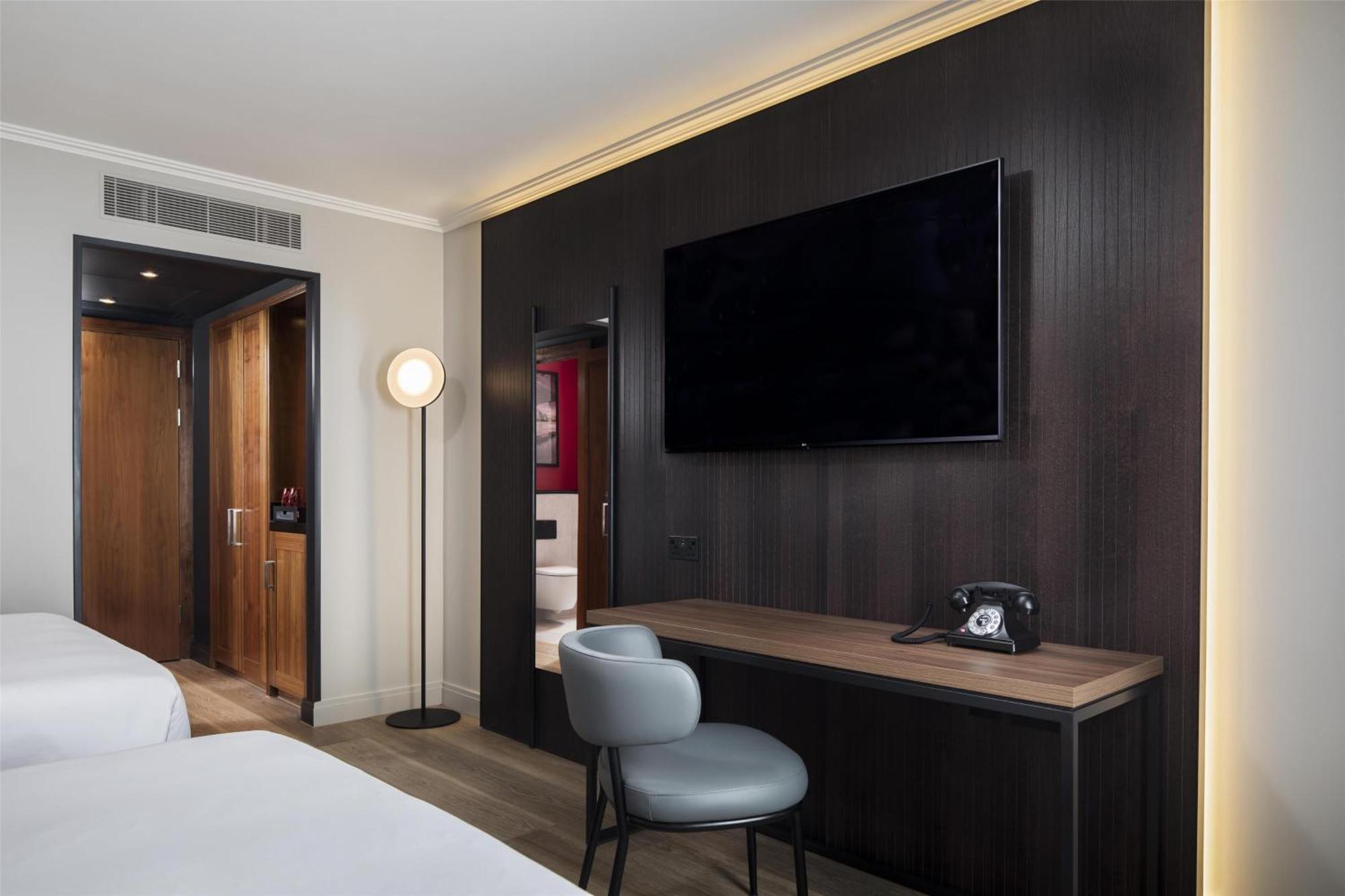 London Marriott Hotel Twickenham Exterior foto